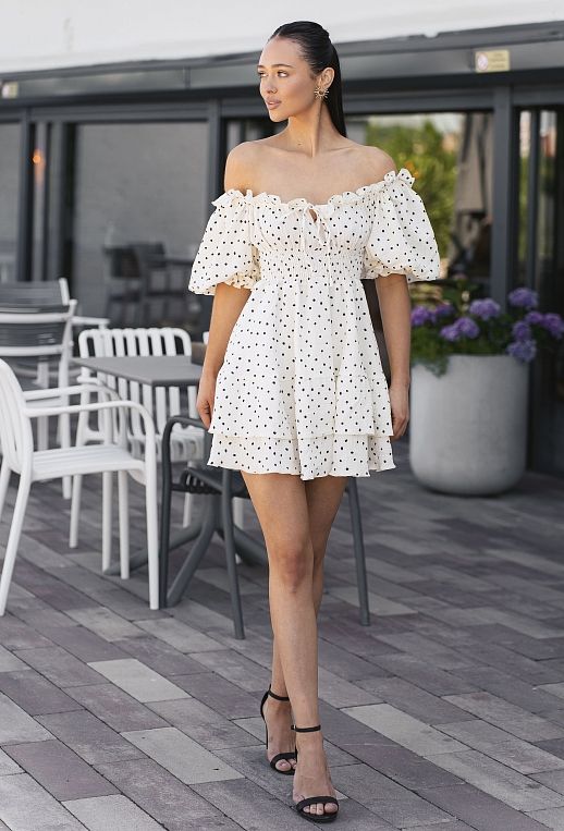 Сукня муслінова короткий рукав молочна в чорний горох