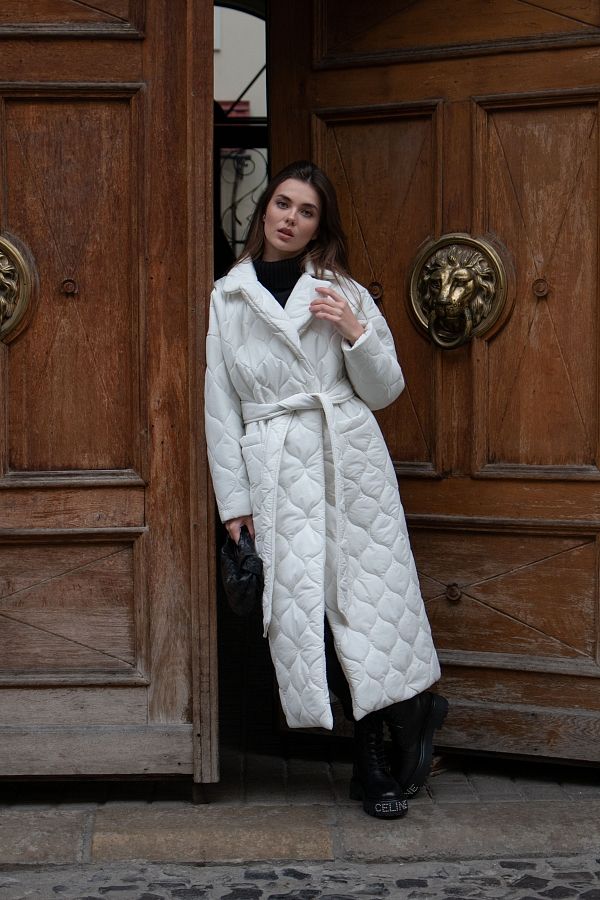 Куртка стьобана довга з поясом візерунок хвилька молочна  МБПЩ001/7 #RU#  Куртка стеганая длинная с поясом узор волна молочная МБПЩ001/7 № 1