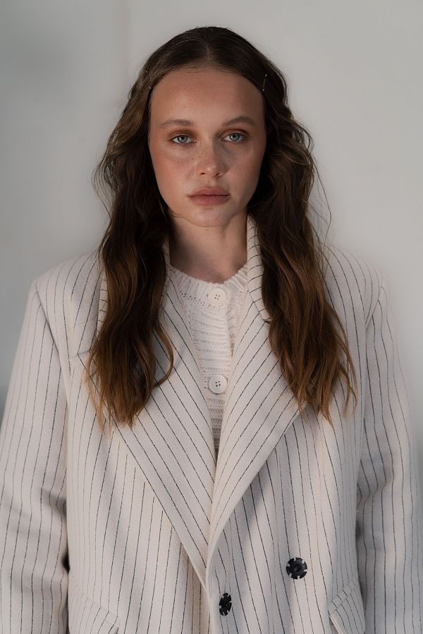 Пальто утеплене в смужку світло-бежеве C2304/1 #RU# Пальто утепленное в полоску светло-бежевое C2304/1 № 2