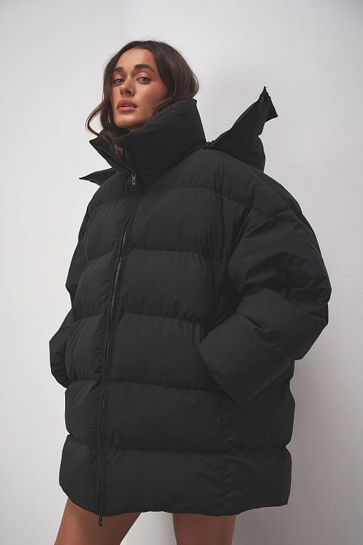 Пуховик зимовий подовжений чорний