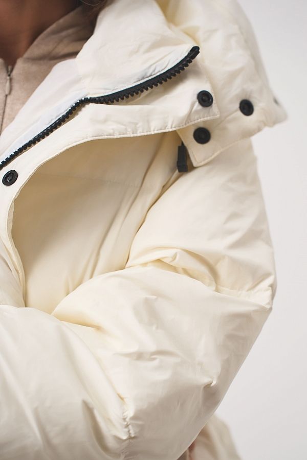 Пуховик довгий з капюшоном молочний PUH/2 #RU# Пуховик длинный с капюшоном молочный PUH/2 № 5