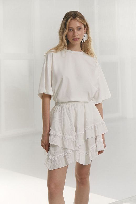 Спідниця з мереживом біла