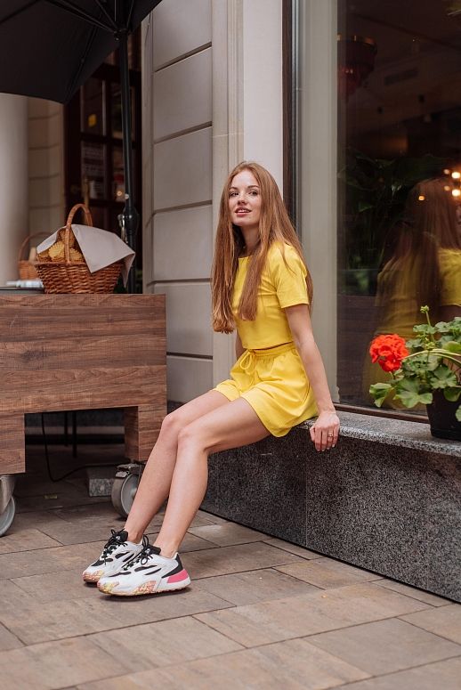 Костюм рубчик футболка з шортами жовтий