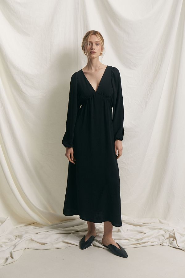 Сукня максі з відкритою спиною чорна МБПЛ003/1 № 1