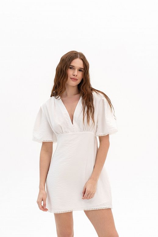 Сукня міні з гудзиками та мереживом молочна