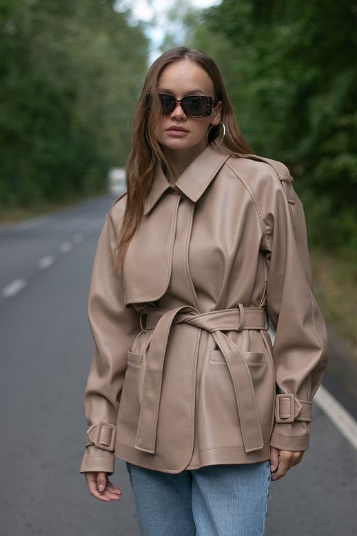 Тренч з екошкіри на замші вкорочений з поясом темно-бежевий