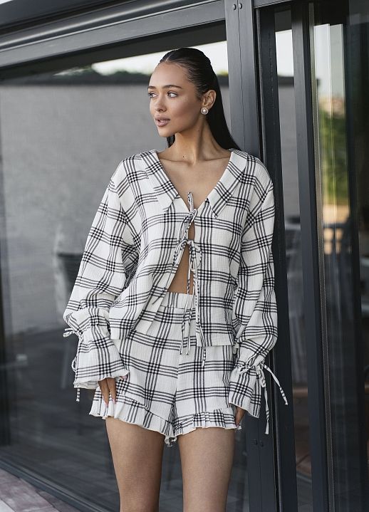 Костюм в клітинку світло-бежевий