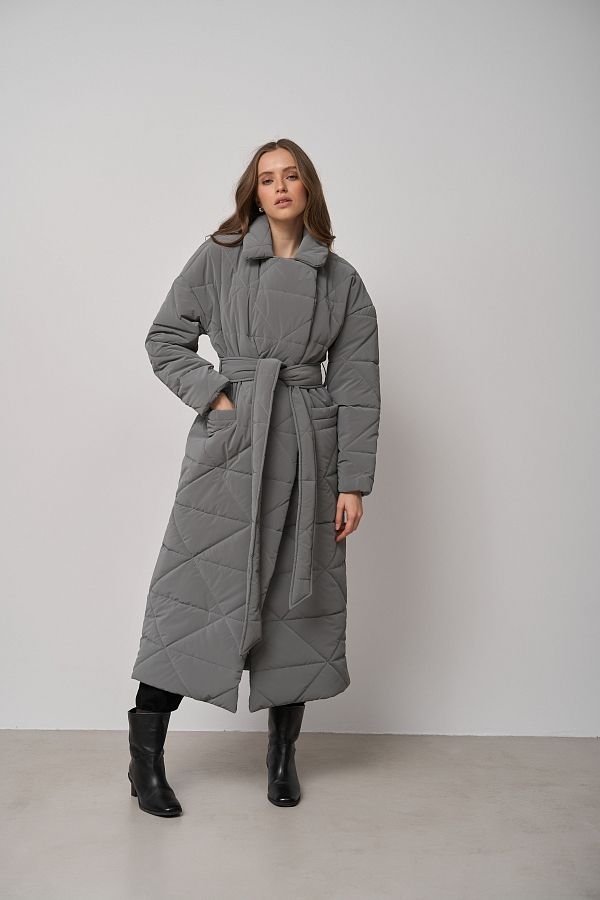 Куртка стьобана довга з поясом візерунок трикутник сіра МБПЩ001/16 #RU# Куртка стеганная длинная с поясом узор треугольник серый МБПЩ001/16 № 1
